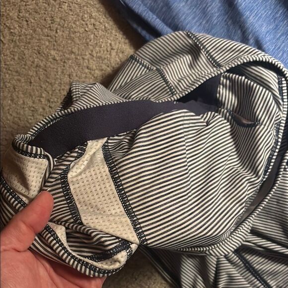 Duluth Trading Co. Striped tank bundle - Picture 4 of 12